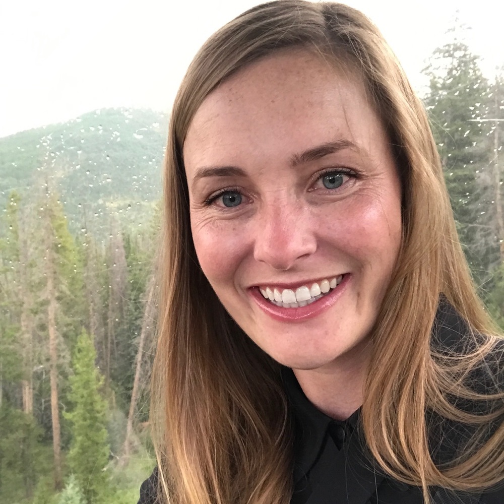 Meet your Posher, Laura